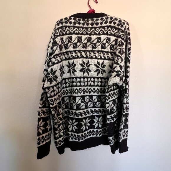 Handmade Alpaca Sweater Black White XL - Picture 6 of 8